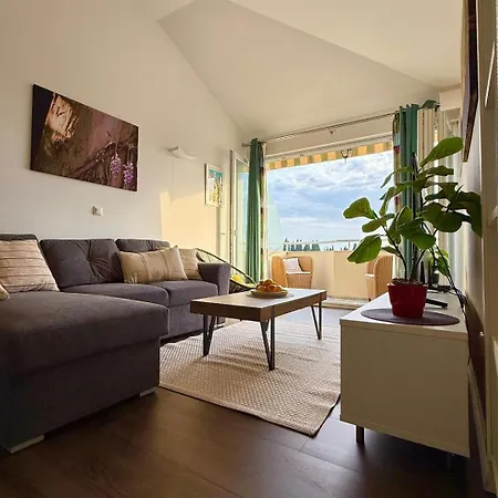 度假居 Penthouse, Panoramic Terrace & Free Parking